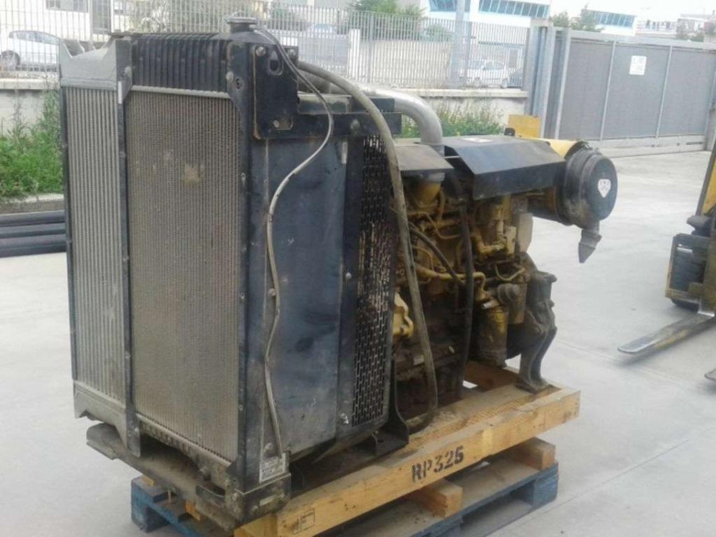 Motore a scoppio per Caterpillar C6.6 Foto 3