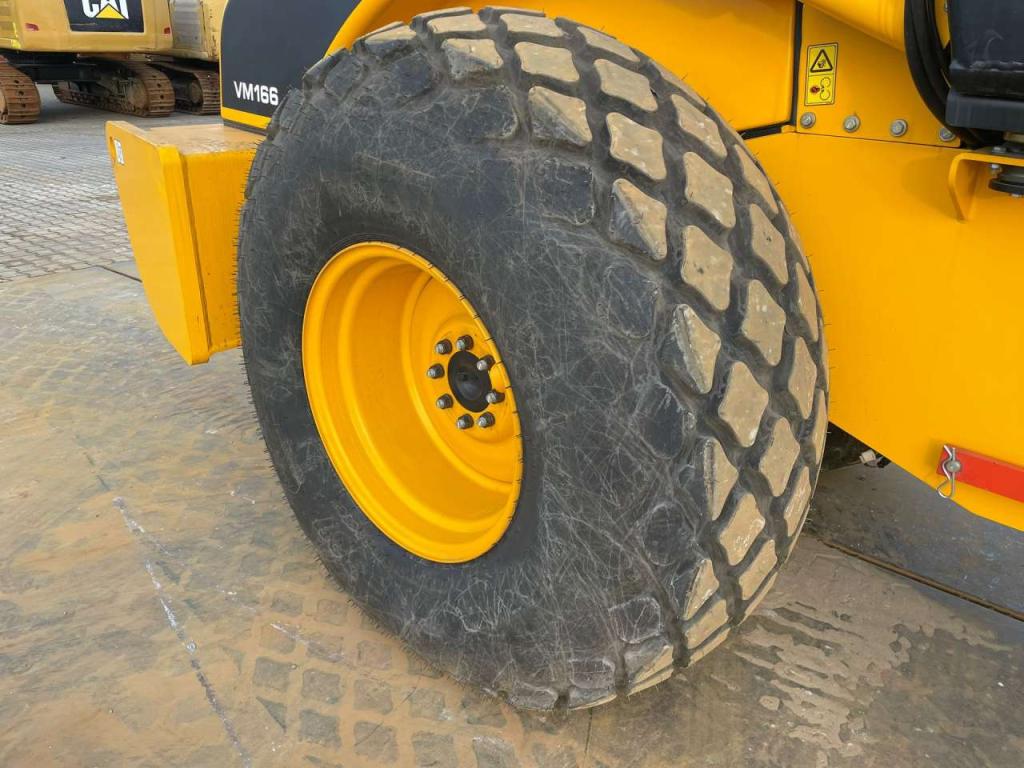 JCB VM166D (15.5t) Foto 15
