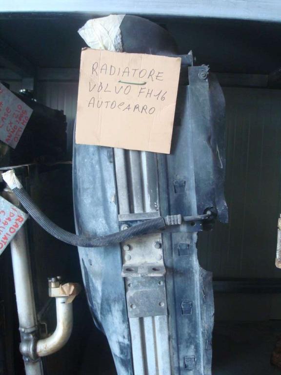 Radiatore acqua per FH16 Foto 1