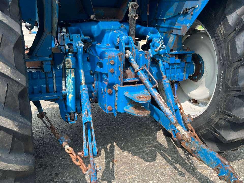 Ford 7700 4X4 Foto 10