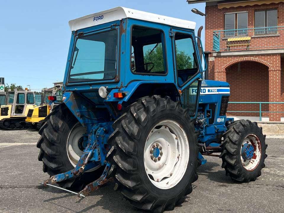 Ford 7700 4X4 Foto 13