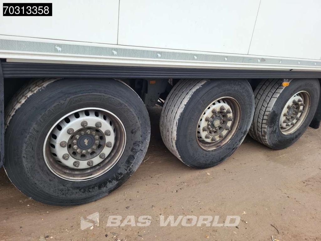 Schmitz SCB*S3B 3 axles Meat Fleisch Doppelverdampfer Foto 18