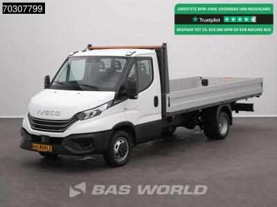 Iveco Daily 35C21 3.0L Automaat Open Laadbak 210PK Dubbellucht 3,5t Trekgewicht ACC LED Airco Camera CarP in vendita da BAS World B.V.