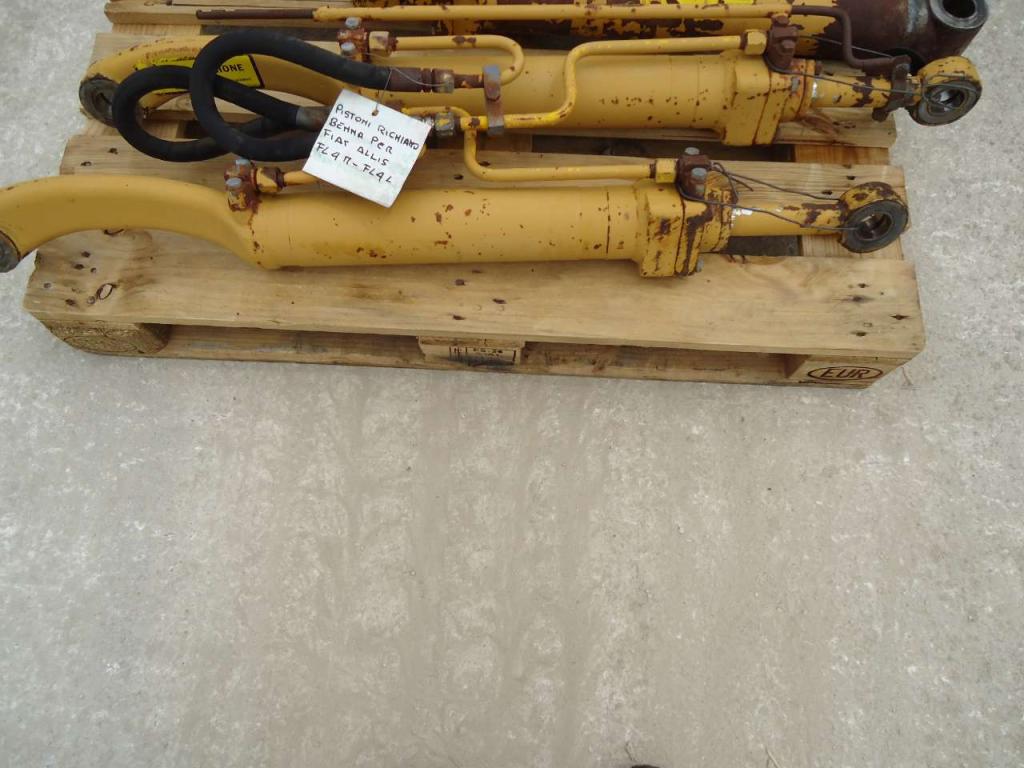 Pistone rotazione benna per Fiat Allis FL4M e FL4L Foto 2