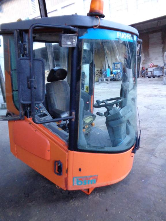 Cabina per Fiat Hitachi W 170 Foto 1