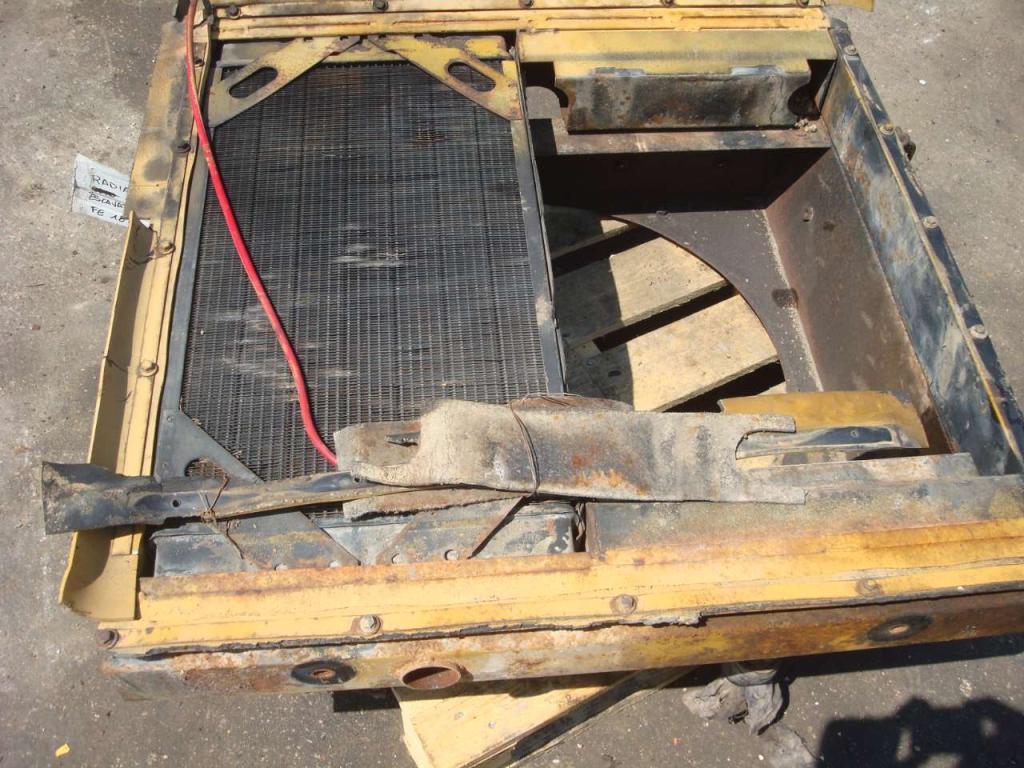 Radiatore acqua per Fiat Allis FE18 Foto 2