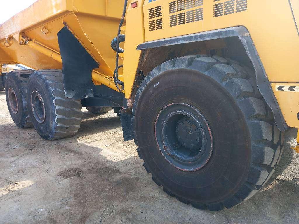 Komatsu HM400-3R (4 units available for sale in Abu Dhabi) Foto 13