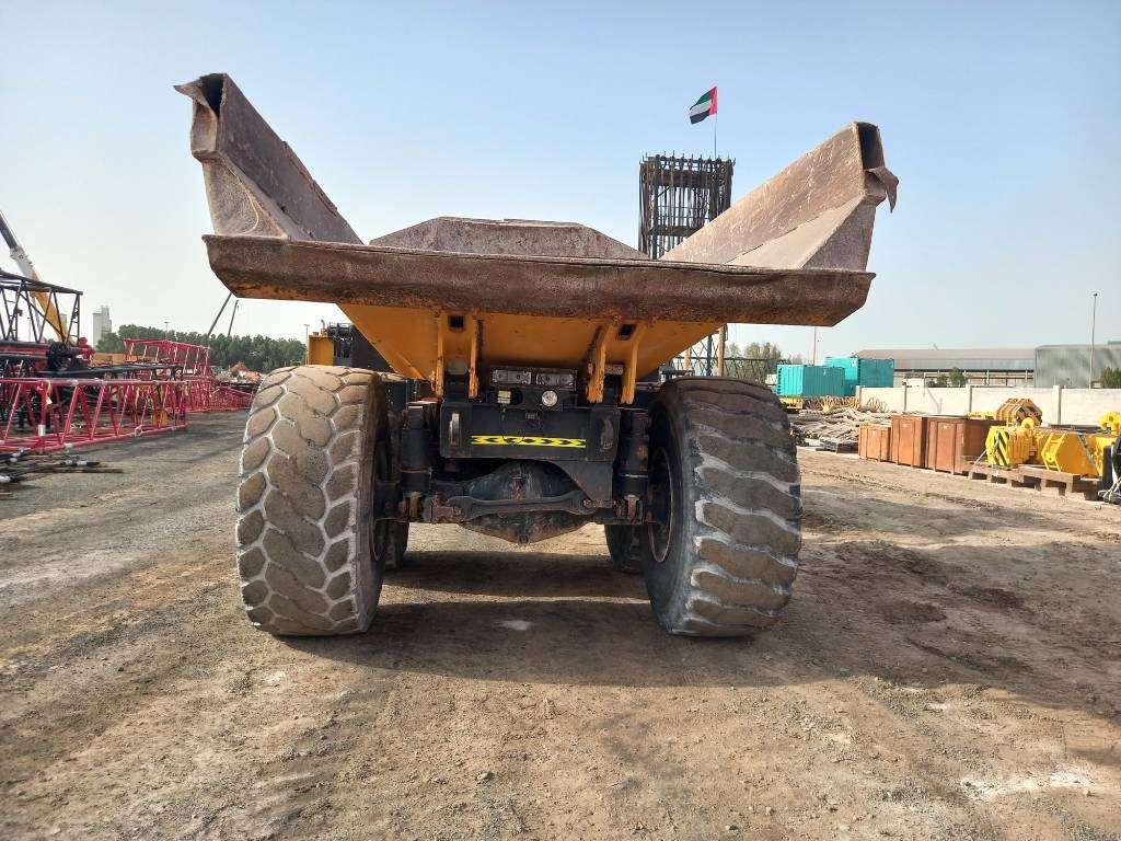 Komatsu HM400-3R (4 units available for sale in Abu Dhabi) Foto 3
