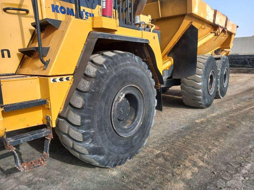 Komatsu HM400-3R (4 units available for sale in Abu Dhabi) Foto 8