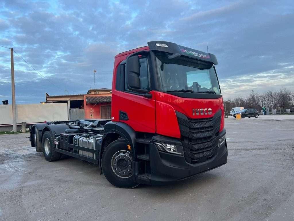 Iveco X-WAY AD260 SCARRABILE Foto 1