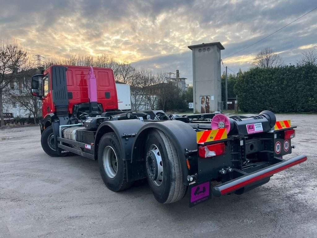 Iveco X-WAY AD260 SCARRABILE Foto 2