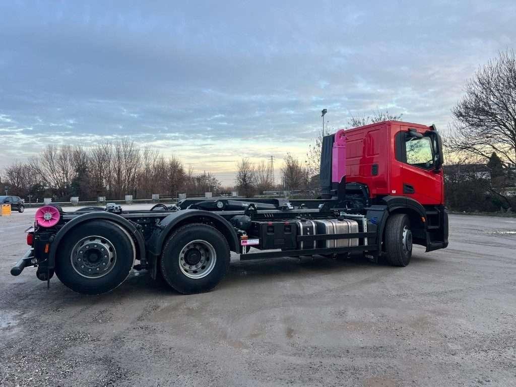 Iveco X-WAY AD260 SCARRABILE Foto 4