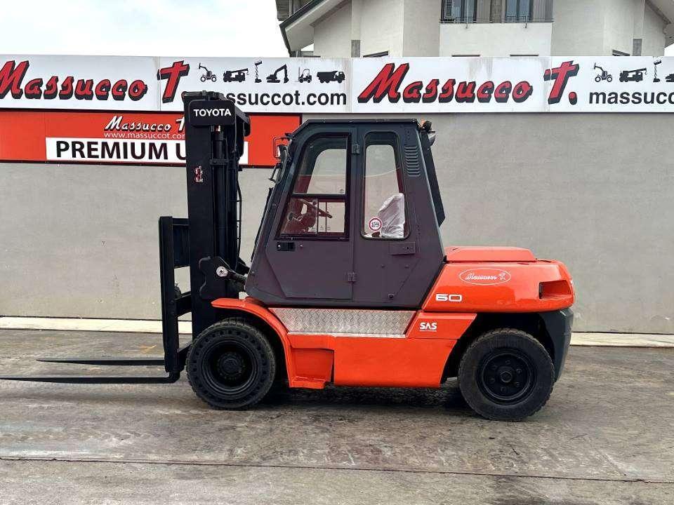 Toyota 50-5FD60 Foto 2