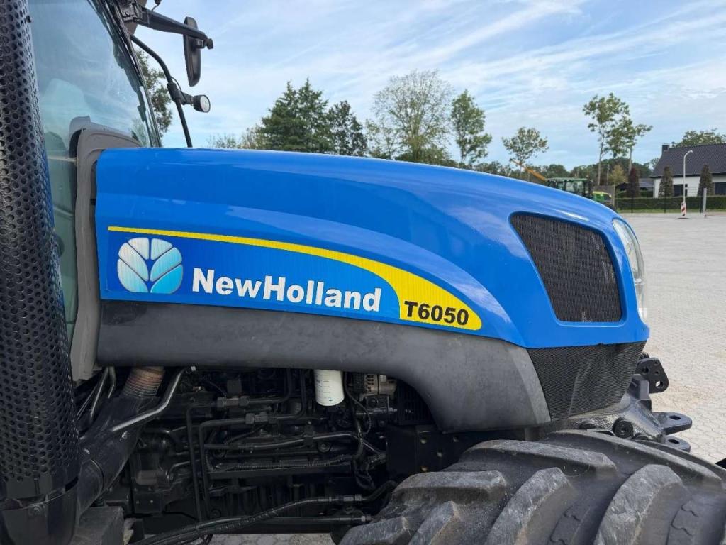 New Holland T6050 Foto 12