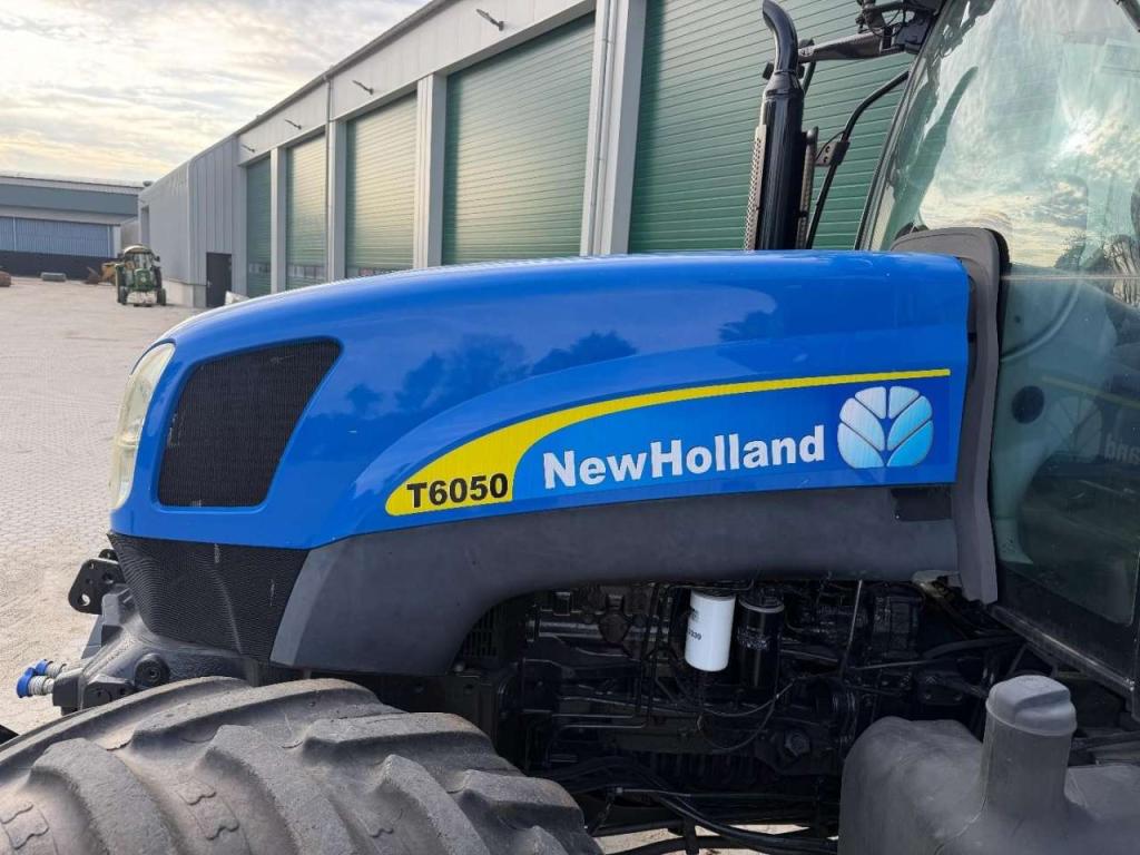 New Holland T6050 Foto 13