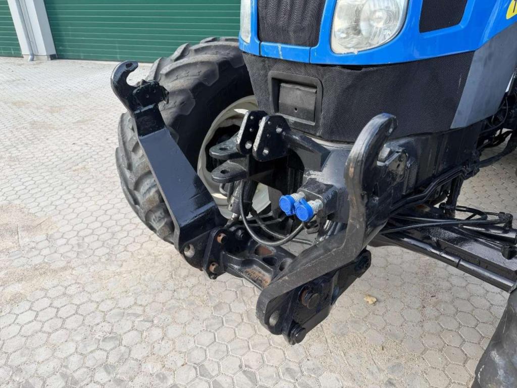 New Holland T6050 Foto 16