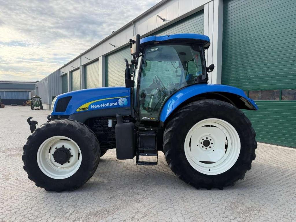 New Holland T6050 Foto 3