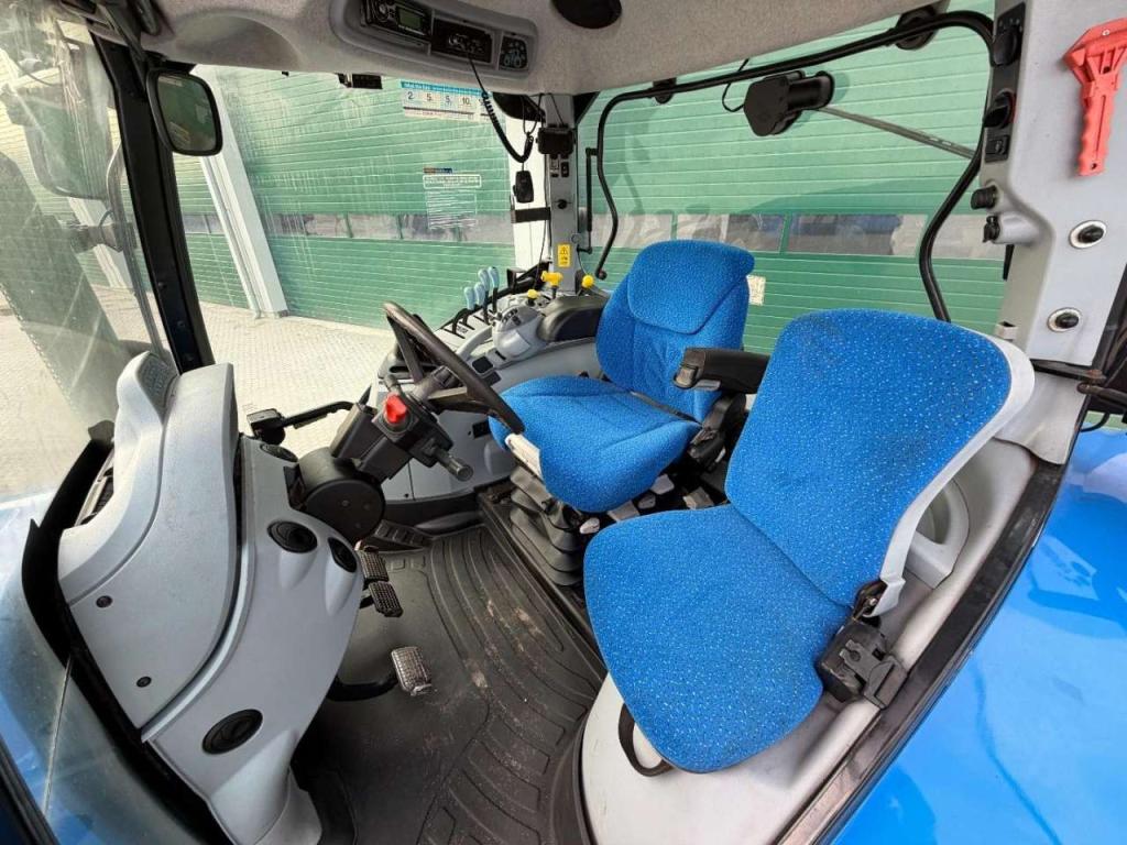 New Holland T6050 Foto 30