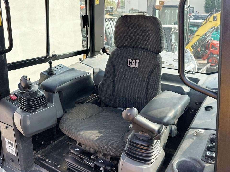 Caterpillar D6K2LGP Foto 16