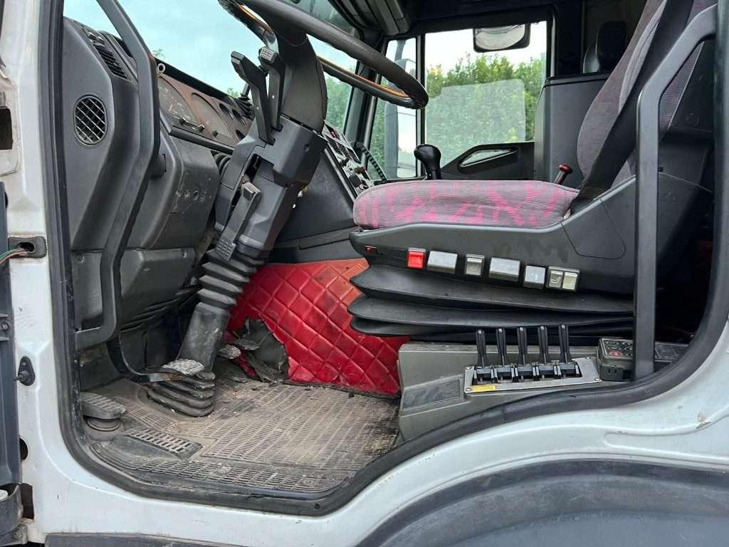 Iveco 260E43 EUROTECH SCARRABILE Foto 9