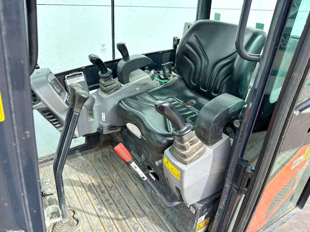 Kubota KX016-4 - Hammer Lines / Quick Coupler Foto 8