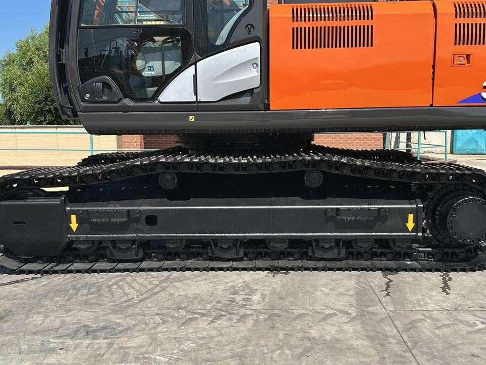Hitachi ZX350LCNT-6 Foto 4