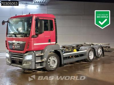 Man TGS 26.320 TGS 6X2 BDF Lift+Steering Axle Automatic ADR Euro 6 in vendita da BAS World B.V.