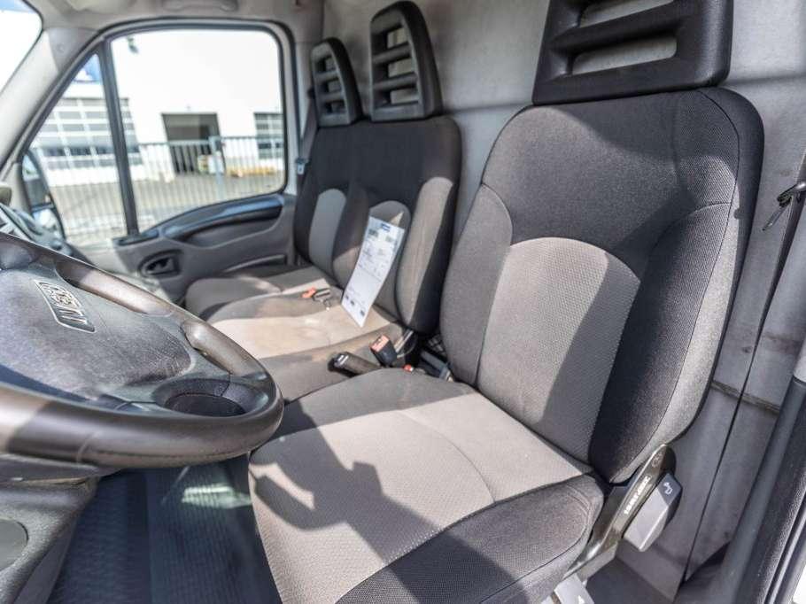 Iveco DAILY 35S17-3.0D Foto 17