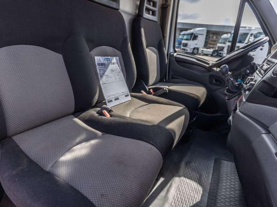 Iveco DAILY 35S17-3.0D Foto 23