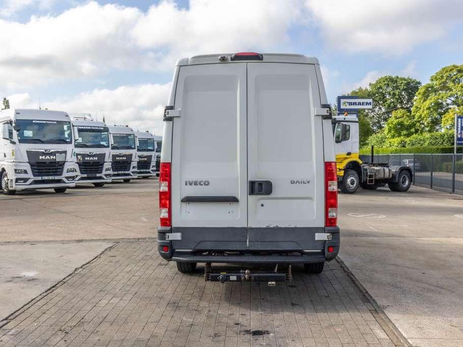 Iveco DAILY 35S17-3.0D Foto 4