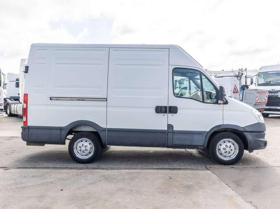Iveco DAILY 35S17-3.0D Foto 6