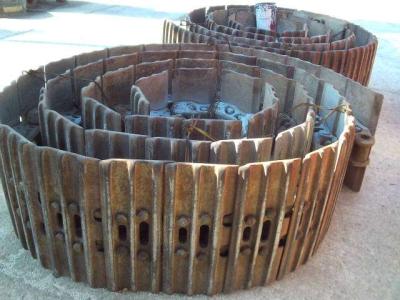 Catene / Catenarie per Hitachi ZAXIS 470.3 - AL 50% - N. MAGLIE 53 - INTERASSE PERNO 215MM - LARGH. PATT. 600MM - in vendita da OLM 90 Srl