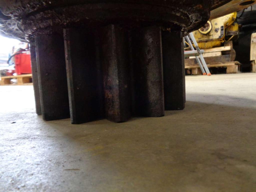Riduttore di rotazione ralla per Hitachi Zx 280-3 Foto 3