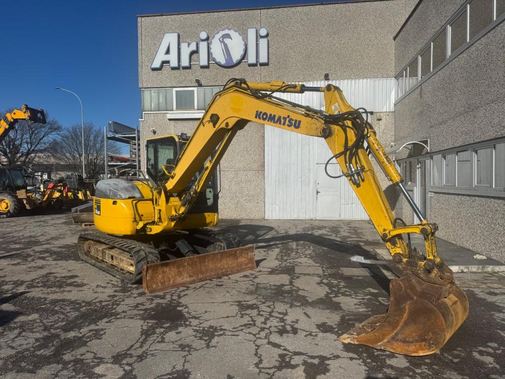 Komatsu PC88 MR-6 Foto 1