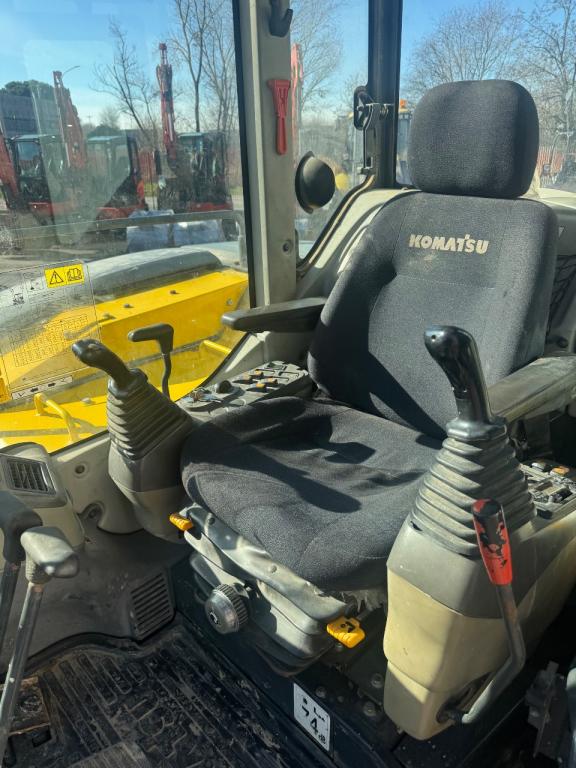 Komatsu PC88 MR-6 Foto 11