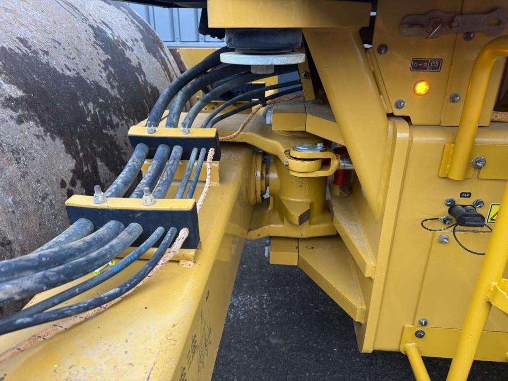 Caterpillar CS64B Foto 14