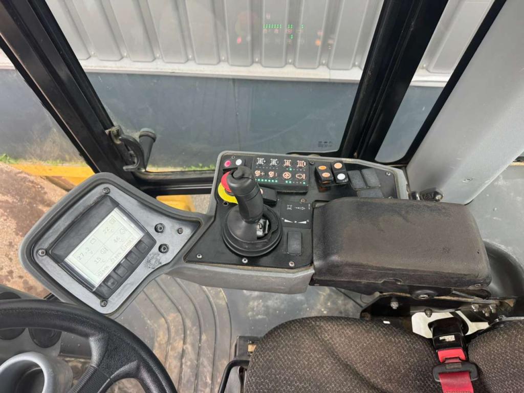 Caterpillar CS64B Foto 23