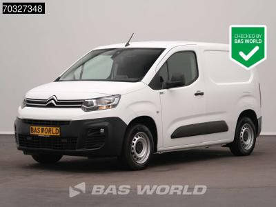 Citroen Berlingo 110pk Benzine Groot scherm Navi Camera Trekhaak Airco Cruise A/C Towbar Cruise control in vendita da BAS World B.V.