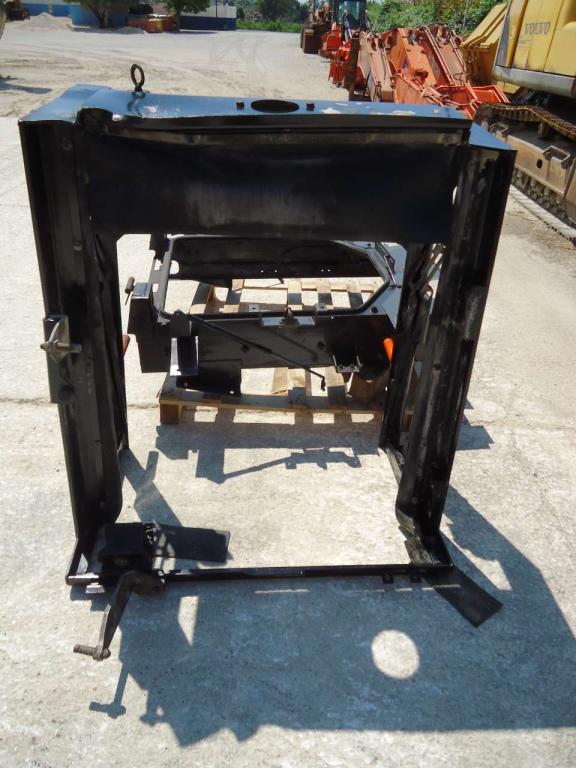 Supporto per radiatori per Fiat Kobelco/Fiat Hitachi W270 Foto 1