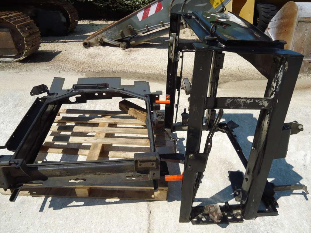 Supporto per radiatori per Fiat Kobelco/Fiat Hitachi W270 Foto 4