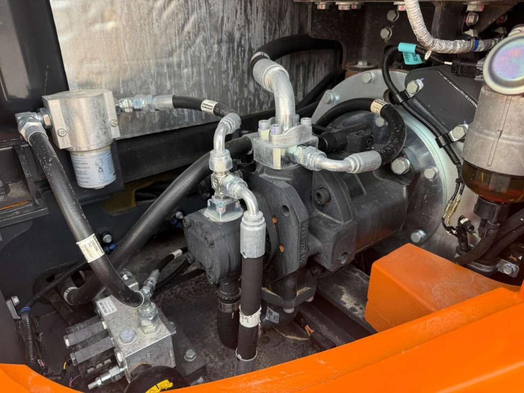 Develon DX85R-7 Foto 17