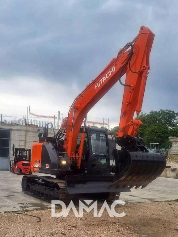 Hitachi ZX135US Foto 4