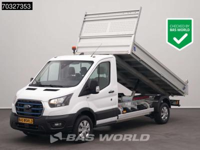 Ford e-Transit 184pk Elektrisch 68kWh 310km WLTP Kipper Airco Cruise Camera CarPlay Open Laadbak A/C Cru in vendita da BAS World B.V.