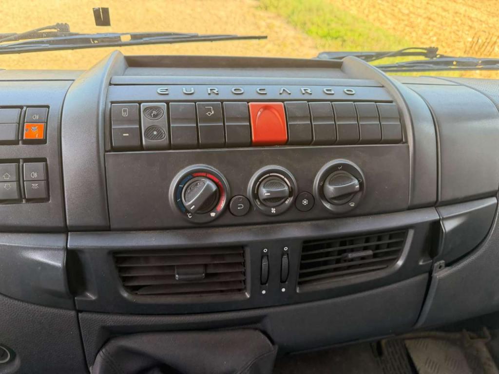 Iveco EUROCARGO CUBE 180E30 Foto 3