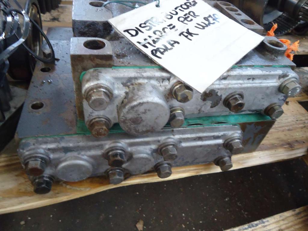 Distributore marce per Fiat Kobelco W270 Foto 2
