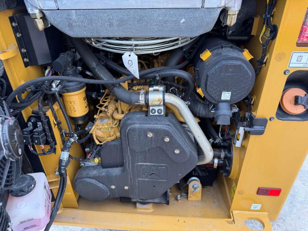 Caterpillar 226 D3 Foto 9
