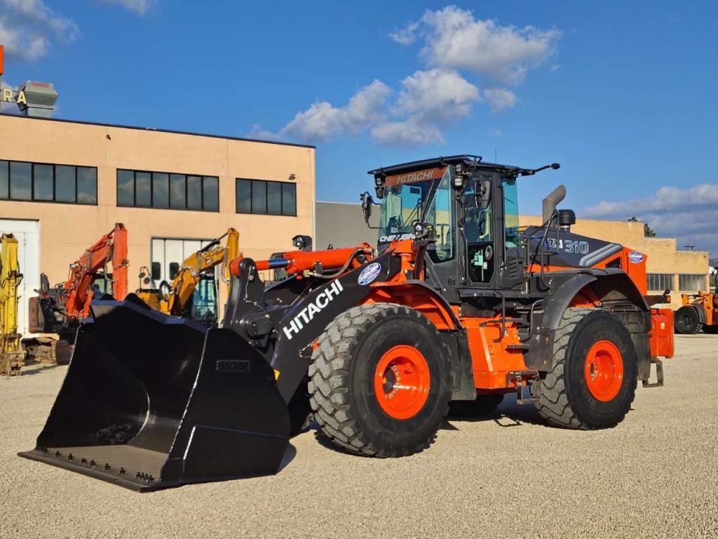 Hitachi ZW 310-7 TPD Foto 2