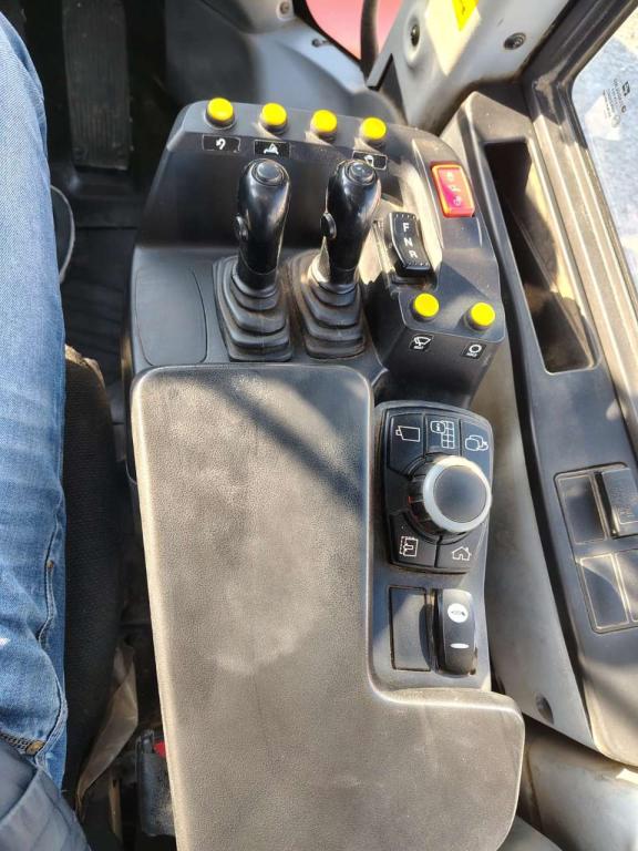 Hitachi ZW 310-7 TPD Foto 23