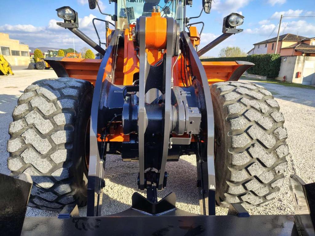 Hitachi ZW 310-7 TPD Foto 9