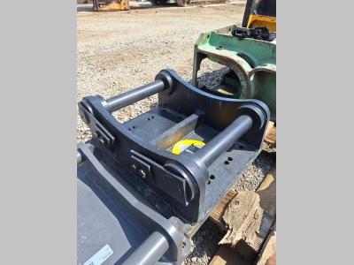 S60 for 12-18 ton excavators Attacco rapido meccanico in vendita da Balavto